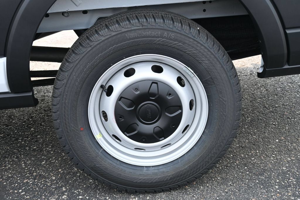 New 2026 Ford Transit 150 148 Medium Roof w/ Load Area Protection Package RWD image 46