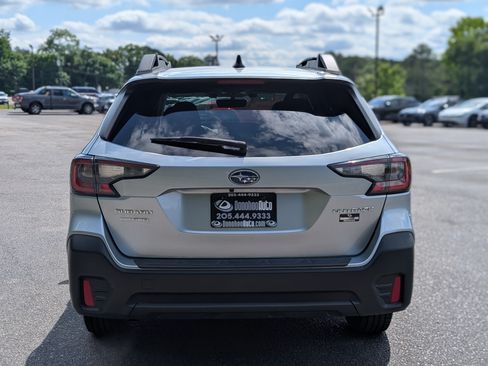 Used 2022 Subaru Outback Premium AWD/4WD image 8