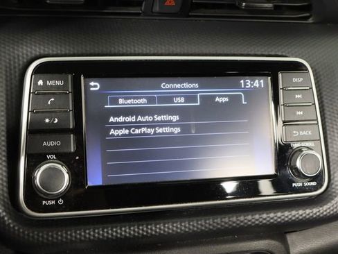 Used 2021 Nissan Kicks S image 31