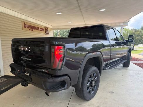 Used 2024 GMC Sierra 3500 AT4 w/ AT4 Premium Plus Package AWD/4WD image 9