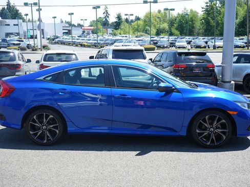 Used 2019 Honda Civic Sport image 6