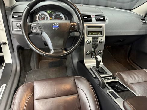 Used 2013 Volvo C70 T5 image 11