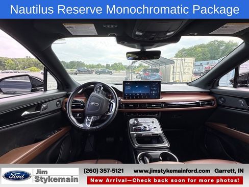 Used 2023 Lincoln Nautilus Reserve w/ Equipment Group 201A AWD/4WD image 10