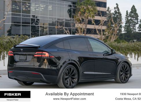 Used 2023 Tesla Model X image 8