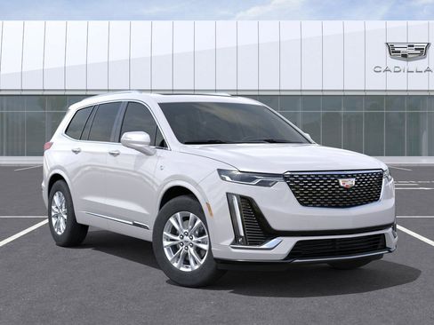 New 2025 Cadillac XT6 Luxury image 7