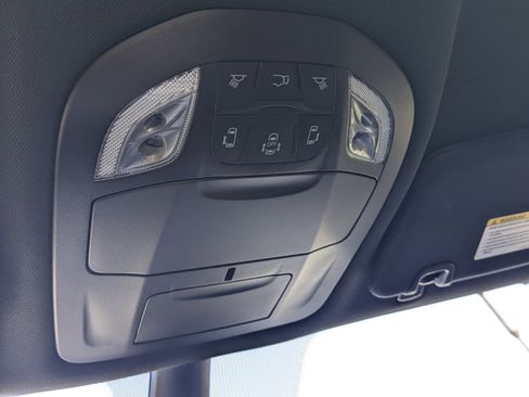 New 2026 Chrysler Pacifica Select w/ S Appearance Package image 23