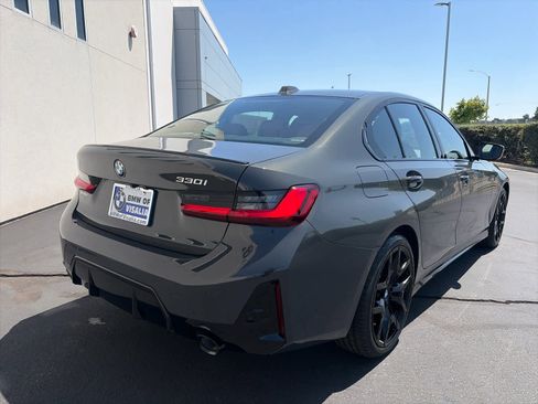 New 2026 BMW 330i Sedan w/ M Sport Package RWD image 5