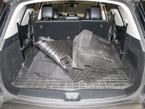 Used 2023 Nissan Pathfinder SV AWD/4WD image 19