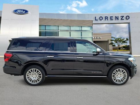 Used 2023 Ford Expedition Max Platinum RWD image 4