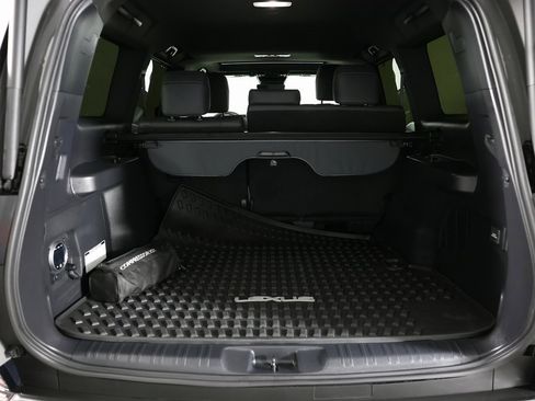 Used 2025 Lexus GX 550 image 13