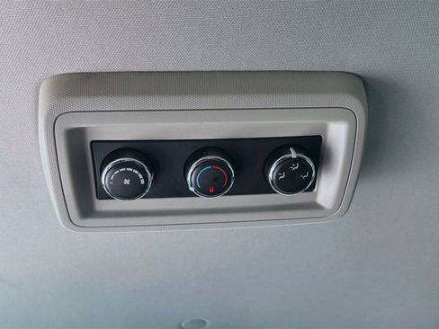 Used 2018 Dodge Grand Caravan SE w/ UConnect Hands-Free Group FWD image 27