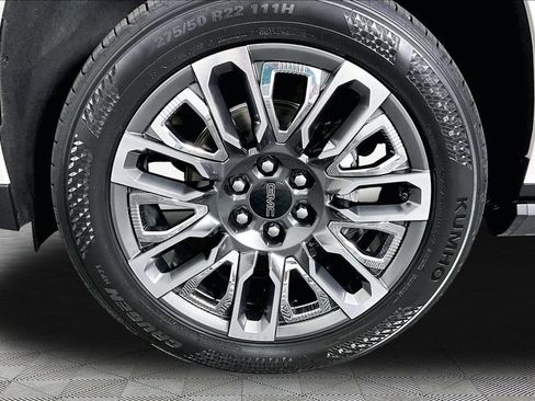 Certified 2023 GMC Yukon Denali Ultimate AWD/4WD image 33