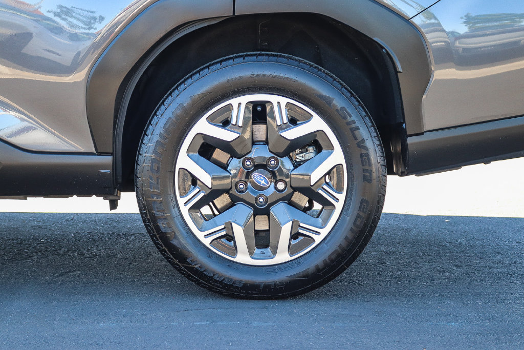 Certified 2025 Subaru Forester AWD/4WD image 14