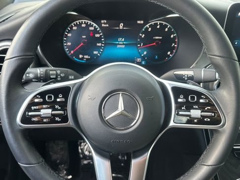 Certified 2022 Mercedes-Benz GLC 300 w/ Premium Package Lite image 23