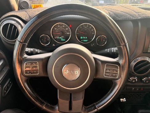 Used 2014 Jeep Wrangler Unlimited Sport w/ Quick Order Package 24S AWD/4WD image 36