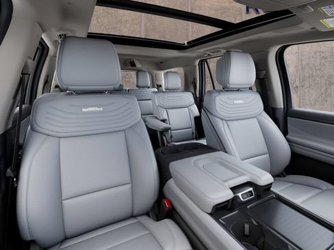 New 2027 Ford Expedition Platinum w/ Platinum Ultimate Package AWD/4WD image 10