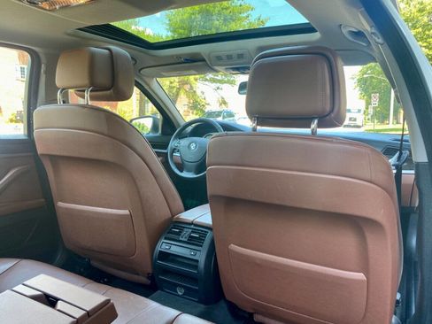 Used 2013 BMW 535i xDrive Sedan image 7