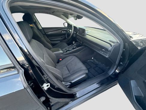 Certified 2025 Honda Accord SE image 30