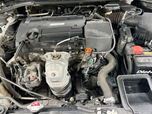 Used 2017 Honda Accord EX-L image 24