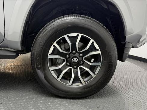 Used 2020 Toyota Tacoma TRD Sport RWD image 30