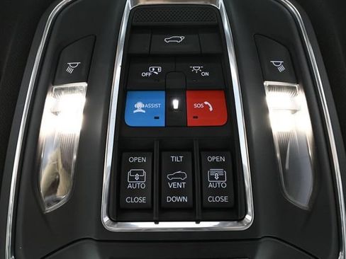 Used 2024 Jeep Grand Cherokee Limited w/ Luxury Tech Group II AWD/4WD image 36