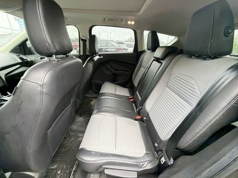 Used 2019 Ford Escape Titanium AWD/4WD image 21