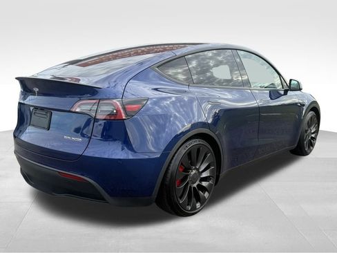 Used 2023 Tesla Model Y Performance image 5