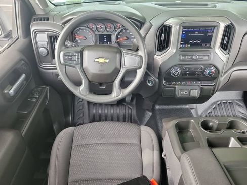 Certified 2025 Chevrolet Silverado 1500 W/T RWD image 4