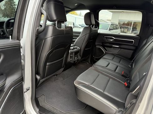 Used 2024 RAM 1500 Laramie image 12
