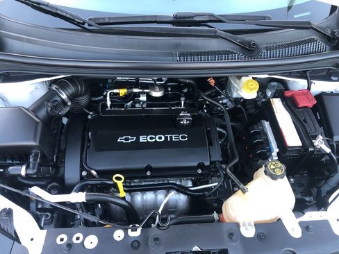 Used 2014 Chevrolet Sonic LT image 16