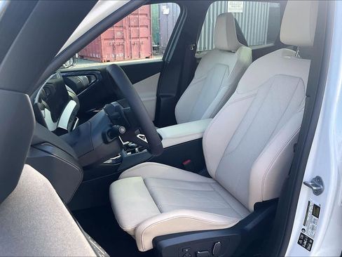 Used 2026 BMW X3 xDrive30 image 7