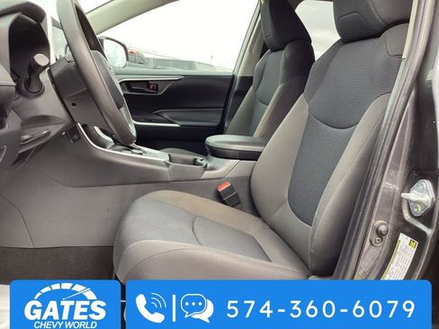 Used 2024 Toyota RAV4 LE image 13