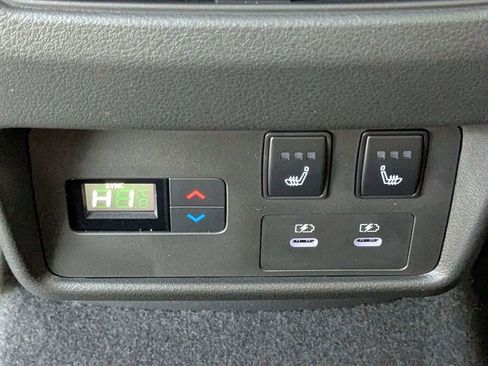 New 2026 Nissan Rogue Platinum w/ Platinum Premium Package AWD/4WD image 16