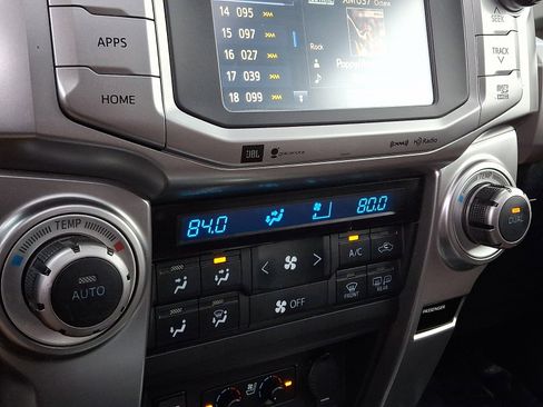 Used 2016 Toyota 4Runner Limited image 17