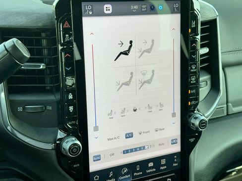 New 2025 RAM 2500 Laramie image 19