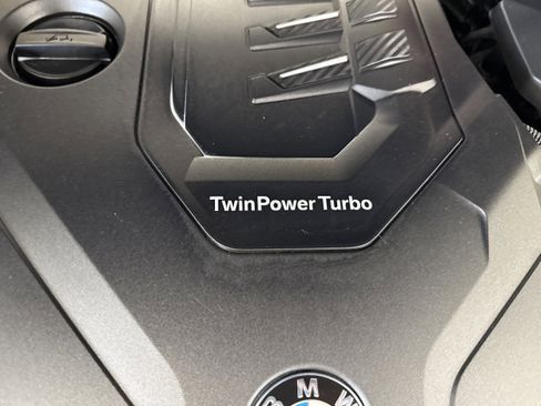 Used 2022 BMW 430i xDrive Convertible w/ Premium Package image 18