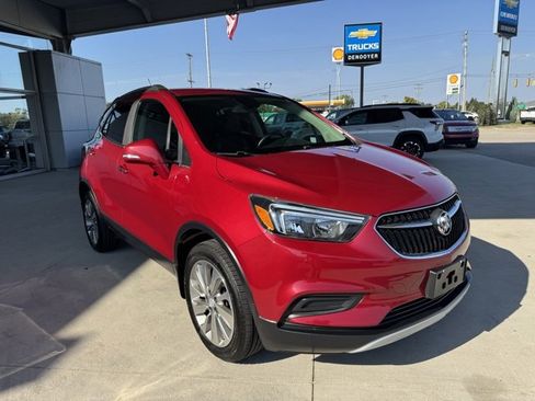 Used 2019 Buick Encore Preferred image 3