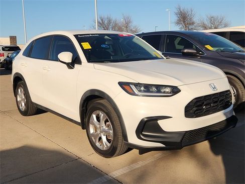 Used 2023 Honda HR-V LX image 3