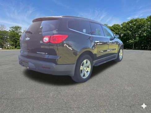 Used 2011 Chevrolet Traverse LT w/ Personal Connectivity Package AWD/4WD image 6