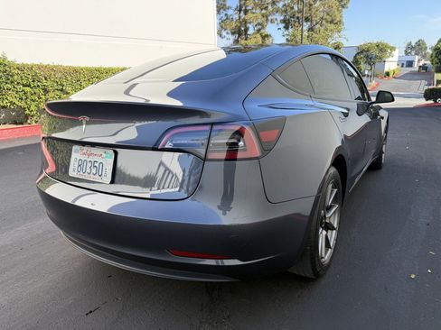 Used 2023 Tesla Model 3 Standard Range RWD image 3