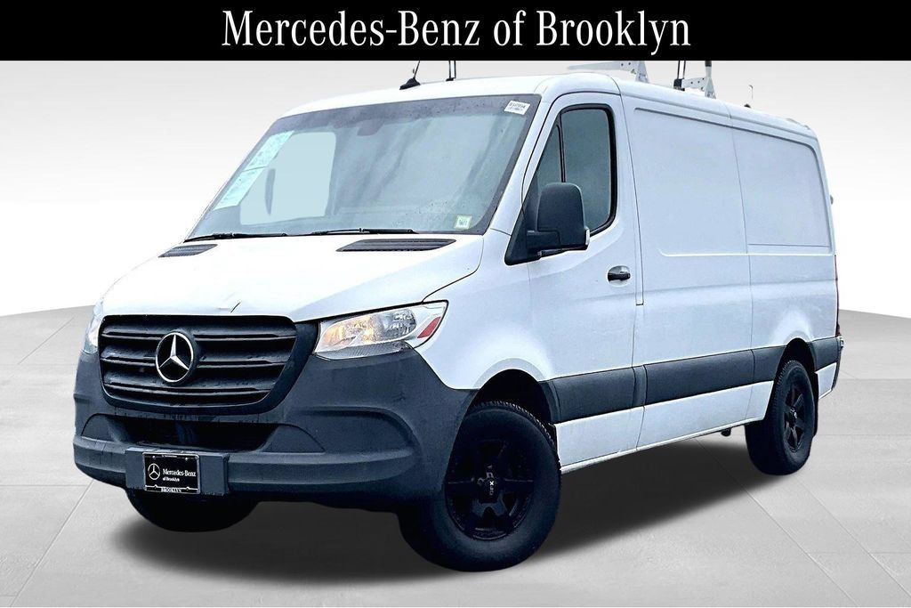 Used 2019 Mercedes-Benz Sprinter 144 image 2