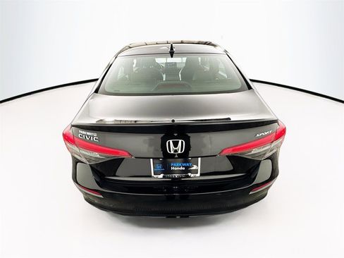 Used 2023 Honda Civic Sport image 6