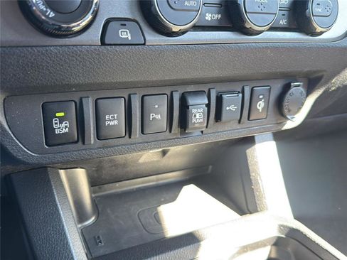 Used 2020 Toyota Tacoma TRD Sport w/ TRD Premium Sport Package image 24