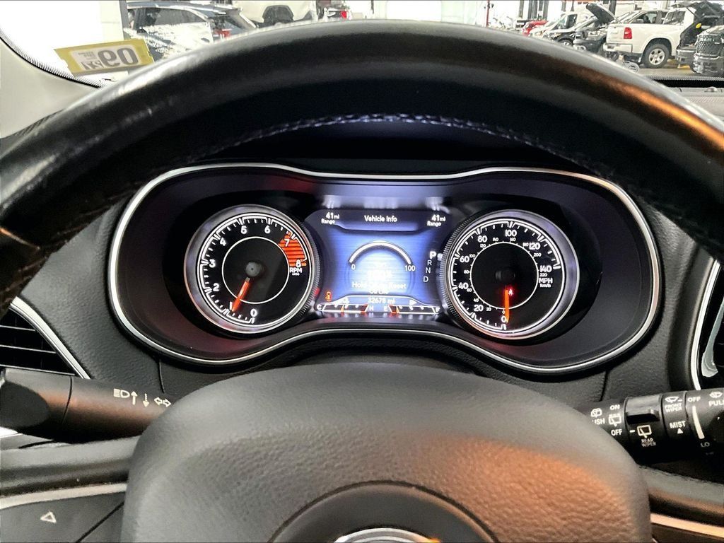Used 2020 Jeep Cherokee Limited AWD/4WD image 25