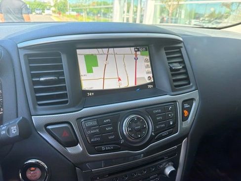 Used 2020 Nissan Pathfinder SL w/ Cargo Package AWD/4WD image 27