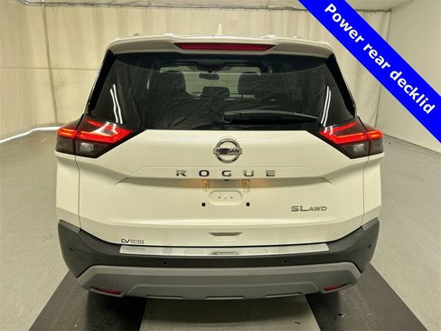 Used 2021 Nissan Rogue SL image 3
