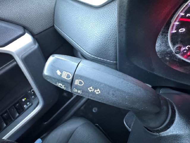 Used 2021 Toyota RAV4 LE FWD image 25