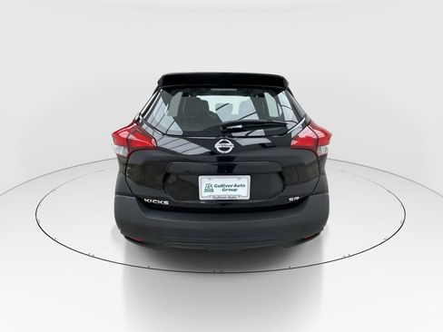 Used 2019 Nissan Kicks SR w/ SR Premium Package image 7