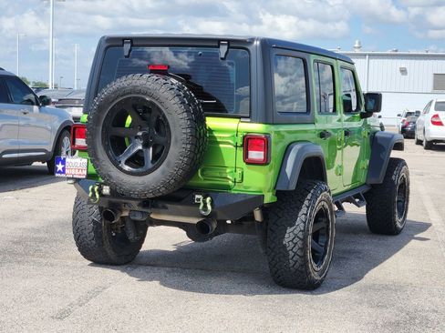 Used 2019 Jeep Wrangler Unlimited Sport AWD/4WD image 3