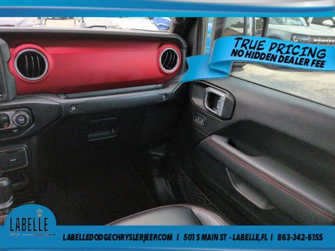Used 2022 Jeep Gladiator Rubicon w/ Cold Weather Group AWD/4WD image 17